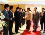 洪亮大使出席缅甸中国企业商会年会暨纺织制衣分会成立大会